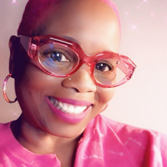 Plus Size Guru - Picture 2 of 5